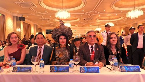 Lễ tôn vinh 'Quyền năng phái đẹp Doanh nhân & Thương hiệu Việt Nam' lần 2/2020